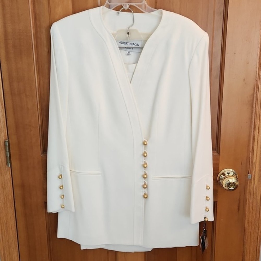 Albert Nipon Suit: Jacket & Skirt Set. Off-white, size 10